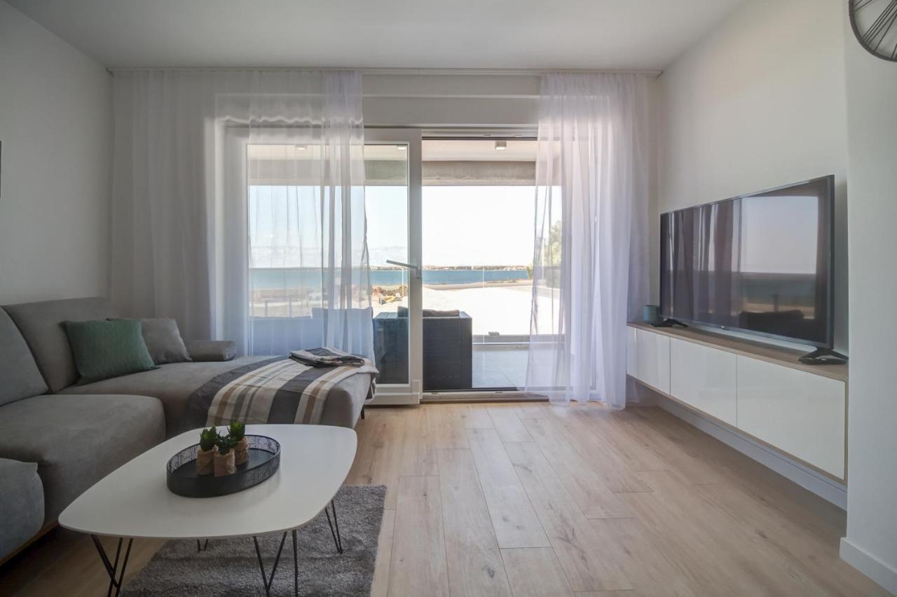 Luxury Beachfront Villa Crystal Aenona - By Ta Leut Agency Нин Экстерьер фото