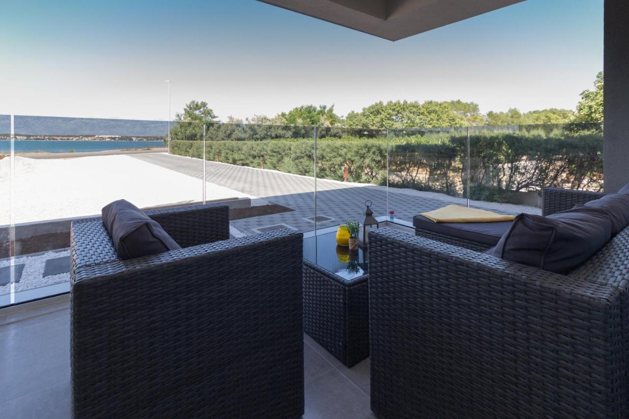Luxury Beachfront Villa Crystal Aenona - By Ta Leut Agency Нин Экстерьер фото