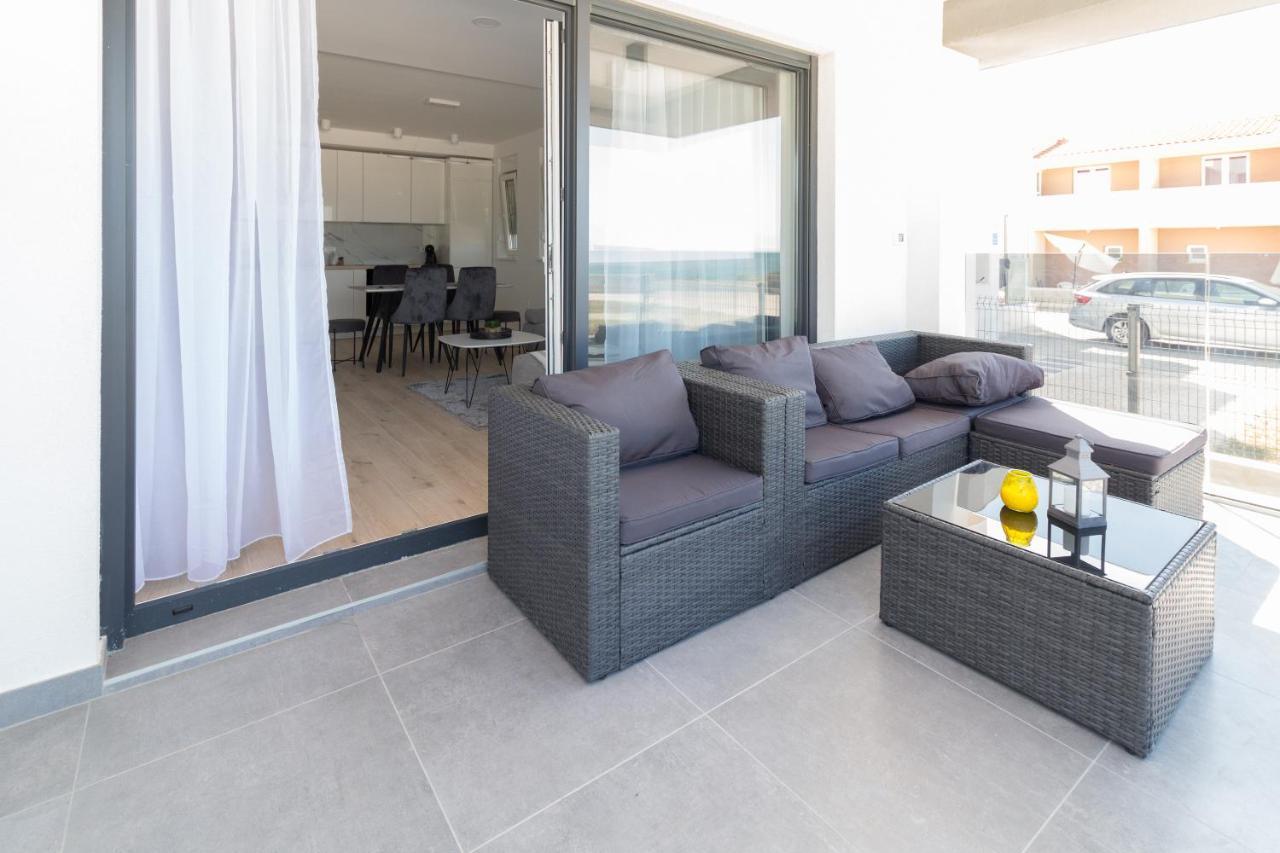 Luxury Beachfront Villa Crystal Aenona - By Ta Leut Agency Нин Экстерьер фото