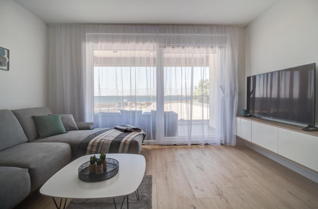Luxury Beachfront Villa Crystal Aenona - By Ta Leut Agency Нин Экстерьер фото